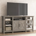Meuble TV style ferme avec motif en X, étagères ouvertes et rangement fermé