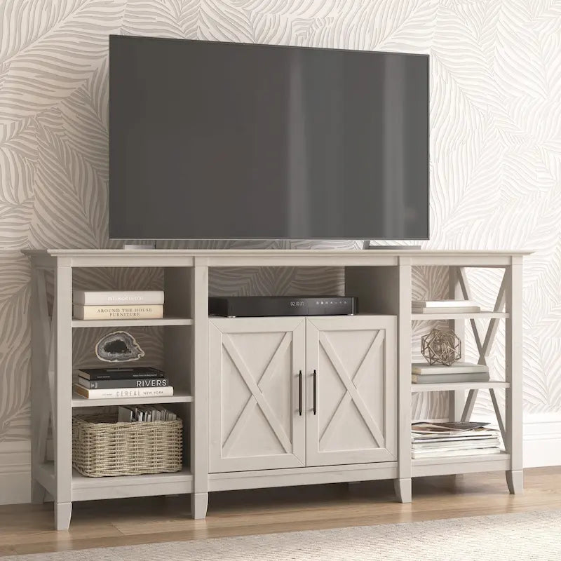 Meuble TV style ferme avec motif en X, étagères ouvertes et rangement fermé