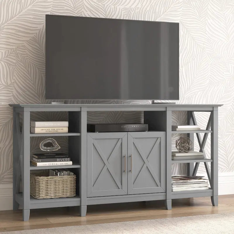 Meuble TV style ferme avec motif en X, étagères ouvertes et rangement fermé