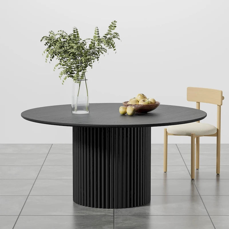 Table à manger ronde en chêne massif avec piètement central cannelé, finition bois noir ou naturel