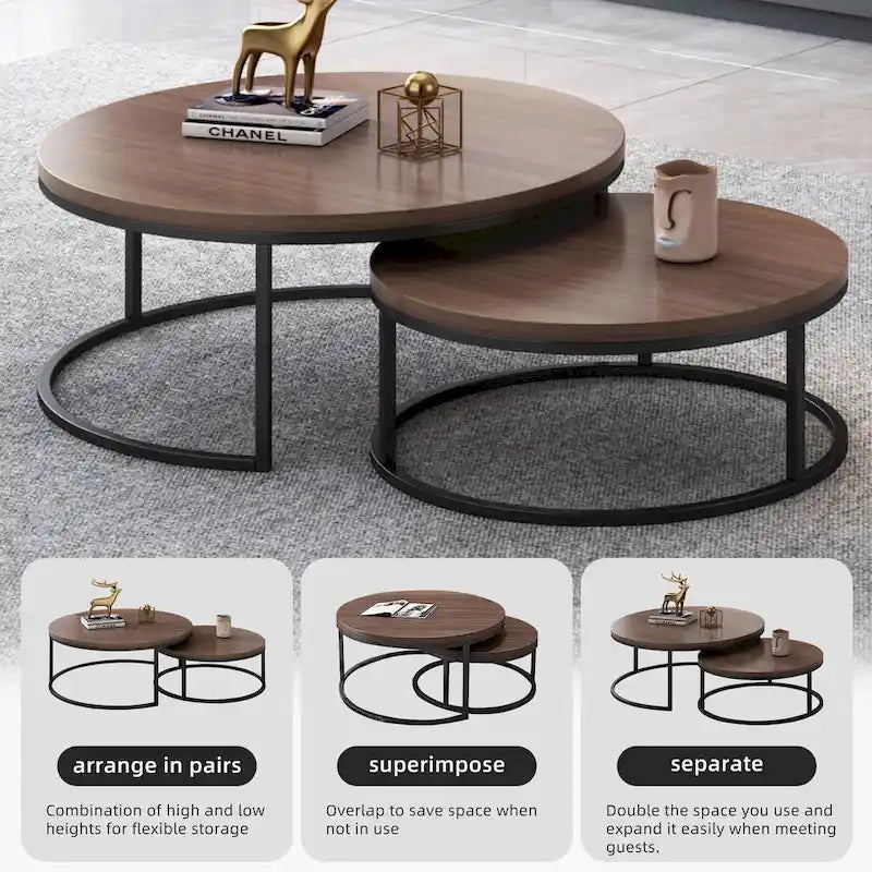 Table basse ronde avec structure en métal noir et plateau imitation bois pour salon