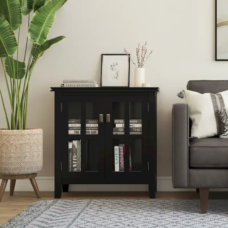 Meuble de rangement bas en bois massif avec portes doubles en verre trempé et étagères réglables