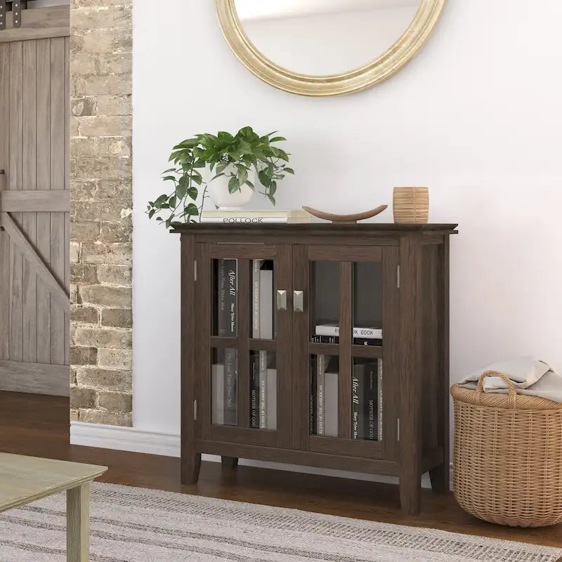 Meuble de rangement bas en bois massif avec portes doubles en verre trempé et étagères réglables