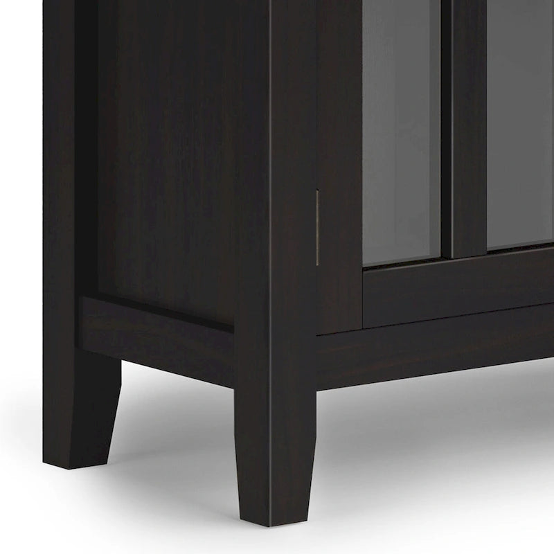 Meuble de rangement bas en bois massif avec portes doubles en verre trempé et étagères réglables