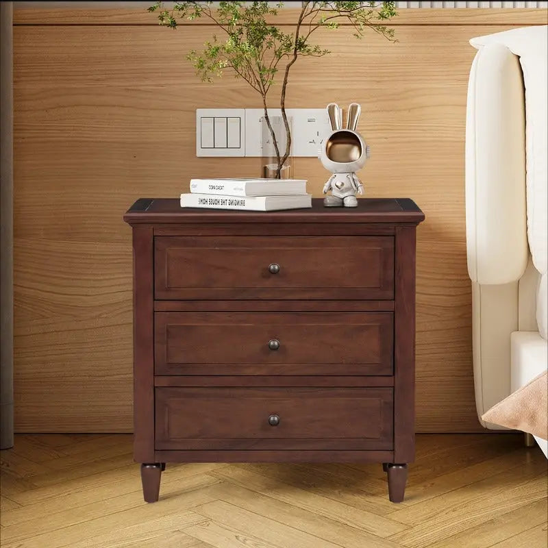 Table de chevet en bois massif à 3 tiroirs avec poignées rondes noires